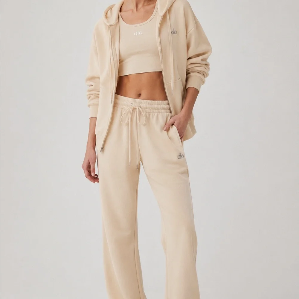 ALO Yoga Full Zip Hoodie And Sweatpant Set Oat Milk Size S